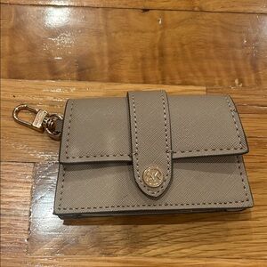 Anne Klein Taupe Key & Card Holder like new